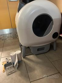 Lettiera per gatti autopulente