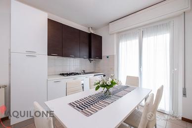 Maggio - dal 23 al 30: 4 / 6 posti letto