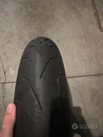 Coppia penumatico brodgestone moto