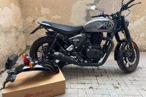 Royal Enfield Hunter 350 doppia sella