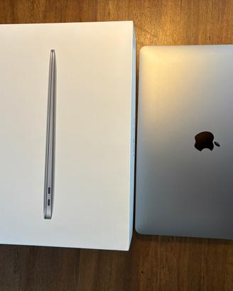 Macbook air M1