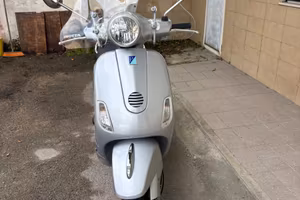 VESPA 150 LX