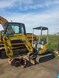 MINIESCAVATORE CINGOLATO YANMAR VIO 17