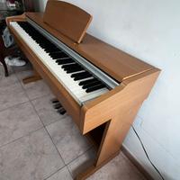 Piano  Yamaha 299€