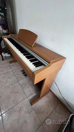 Piano  Yamaha 299€