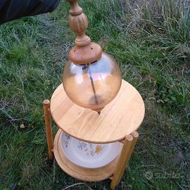 tavolino tondo con lampadario 