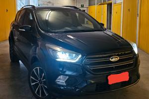  Ford Kuga st line 1.5 Diesel