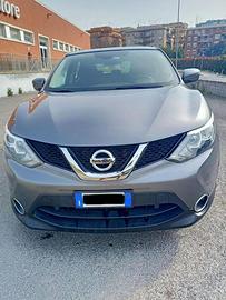 Nissan Qashqai 1500 acenta anno. 2015