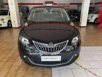 Lancia Ypsilon 1.0 firefly hybrid platinum