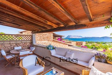 Puntaldia - Elegante appartamento con vista mare