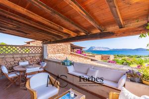 Puntaldia - Elegante appartamento con vista mare
