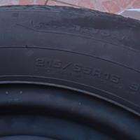 Set di gomme invernali completo di cerchio