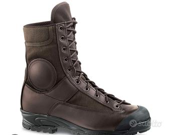 Anfibi militari beretta tg.44