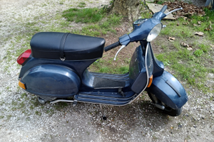 Vespa P200E