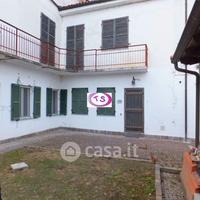 2 locali arredato, termoautonomo, giardino comune