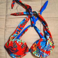 Bikini top rosso tropicale imbottito – taglia rego