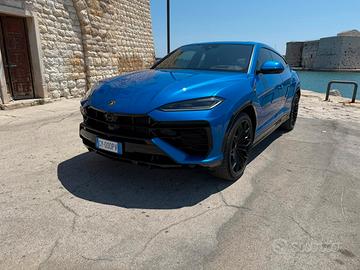Lamborghini Urus 4.0 SE
