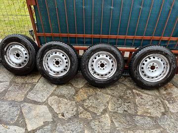 Pneumatici Kumho invernali 155/80R13