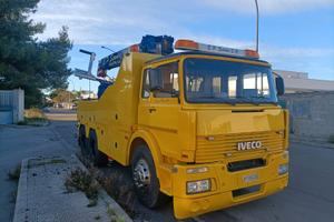 Iveco forcone + Gru' soccorso stradale