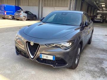 Alfa Romeo Stelvio 2.2 TD 160 CV SUPER AT8 FARI MA