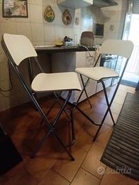 2 sgabelli ikea