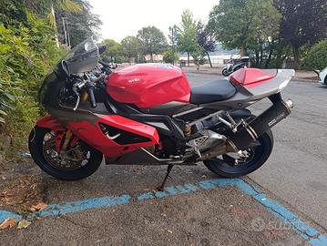 RSV 1000R