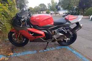 RSV 1000R
