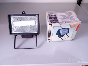 Faretto alogeno da 150W