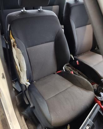 Sedile anteriore dx SUZUKI IGNIS del 2018