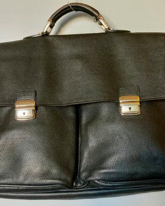 Borsa 24h in vitello nero Pollini – elegante