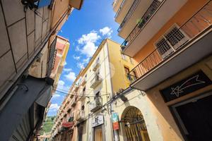 MULTILOCALE A CASTELLAMMARE DI STABIA