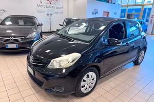 Toyota Yaris 1.0 5 porte