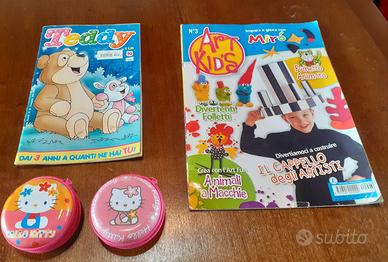 Lotto riviste bambini portafogli hello kitty nuovi