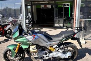 MOTO GUZZI V 100 Mandello