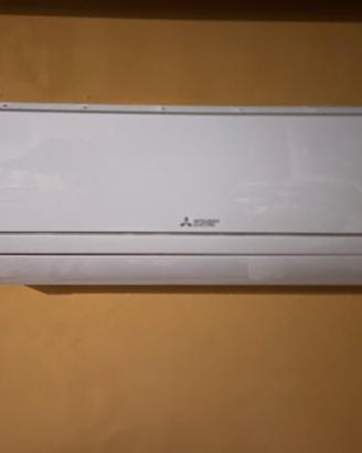 Mitsubishi Electric praticamente nuovo