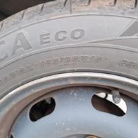 Treno di gomme Kenda cop.185/65R15 KR203 88H