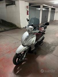Piaggio Beverly 350