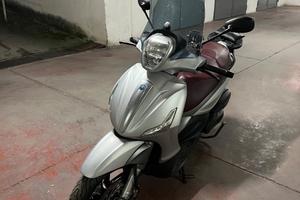 Piaggio Beverly 350