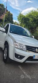 SUZUKI GRAND VITARA 64000km per NEOPATENTATI 
