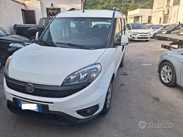 Fiat Doblò 1.4 T-Jet 16V Natural Power 7 posti