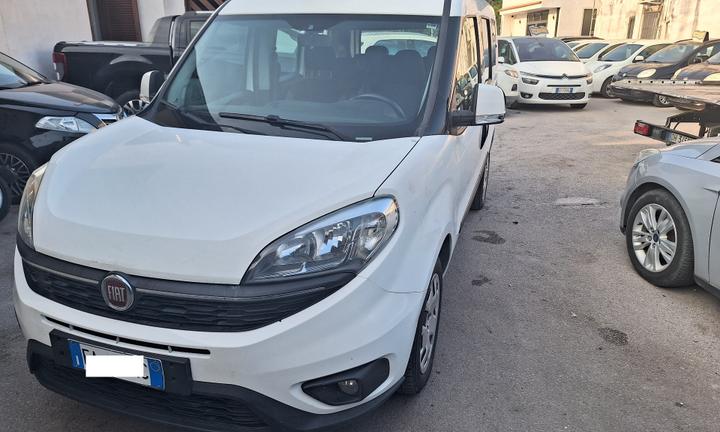 Fiat Doblò 1.4 T-Jet 16V Natural Power 7 posti