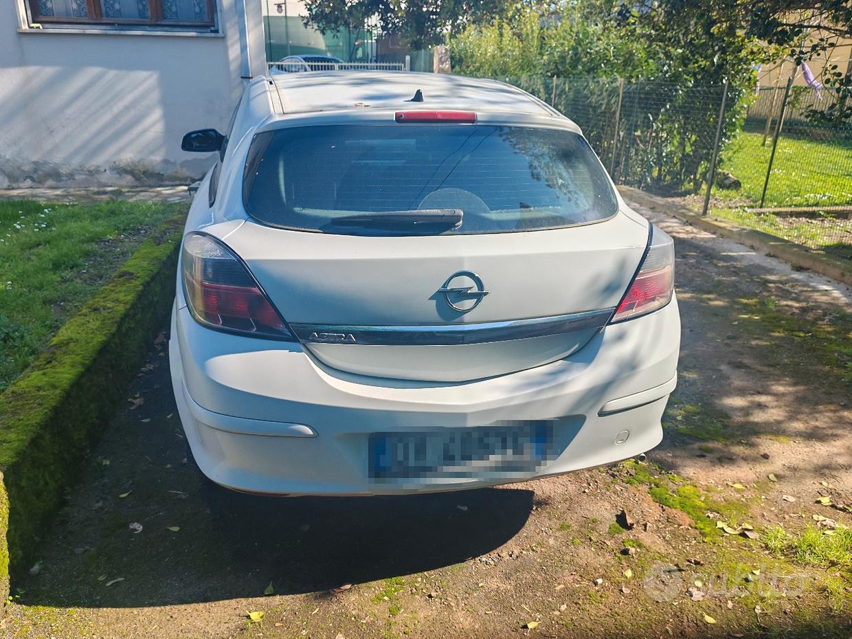 Opel Astra GTC 1.7 CDTI Cosmo – Marciante – Da Sis