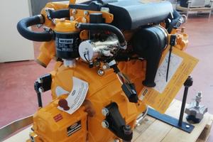 entrobordo VETUS 29 HP tre cilindri 