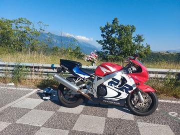 cbr 900 rr  fireblade 