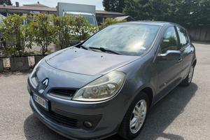 Renault Clio 1.4 16V 5 porte Dynamique