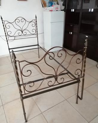 letto in ferro battuto del 700