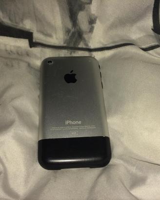 Iphone 2g grigio e uno nero