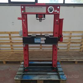 6A PRESSA IDRAULICA 50 TONNELLATE50T