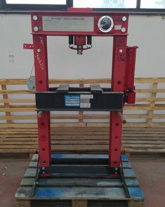 6A PRESSA IDRAULICA 50 TONNELLATE50T