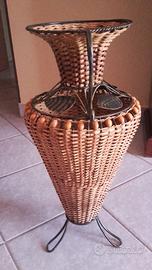 Vaso in vimini e ferro anticato